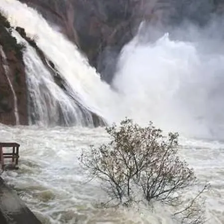 Casa Santiago Ézaro