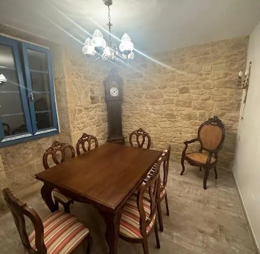 Casa Santiago Ézaro